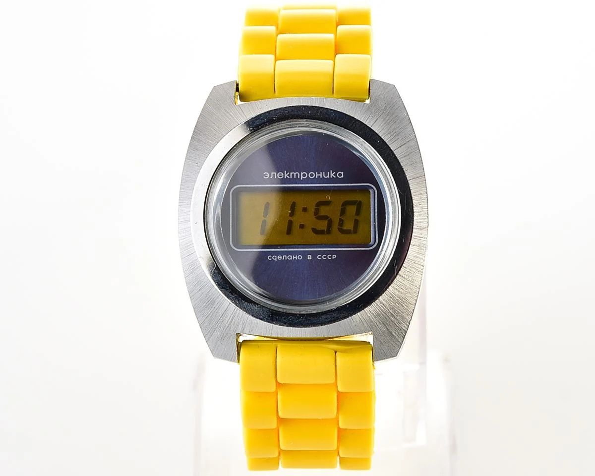 Early Soviet USSR digital watch Electronika 5 3049 (B6-02)