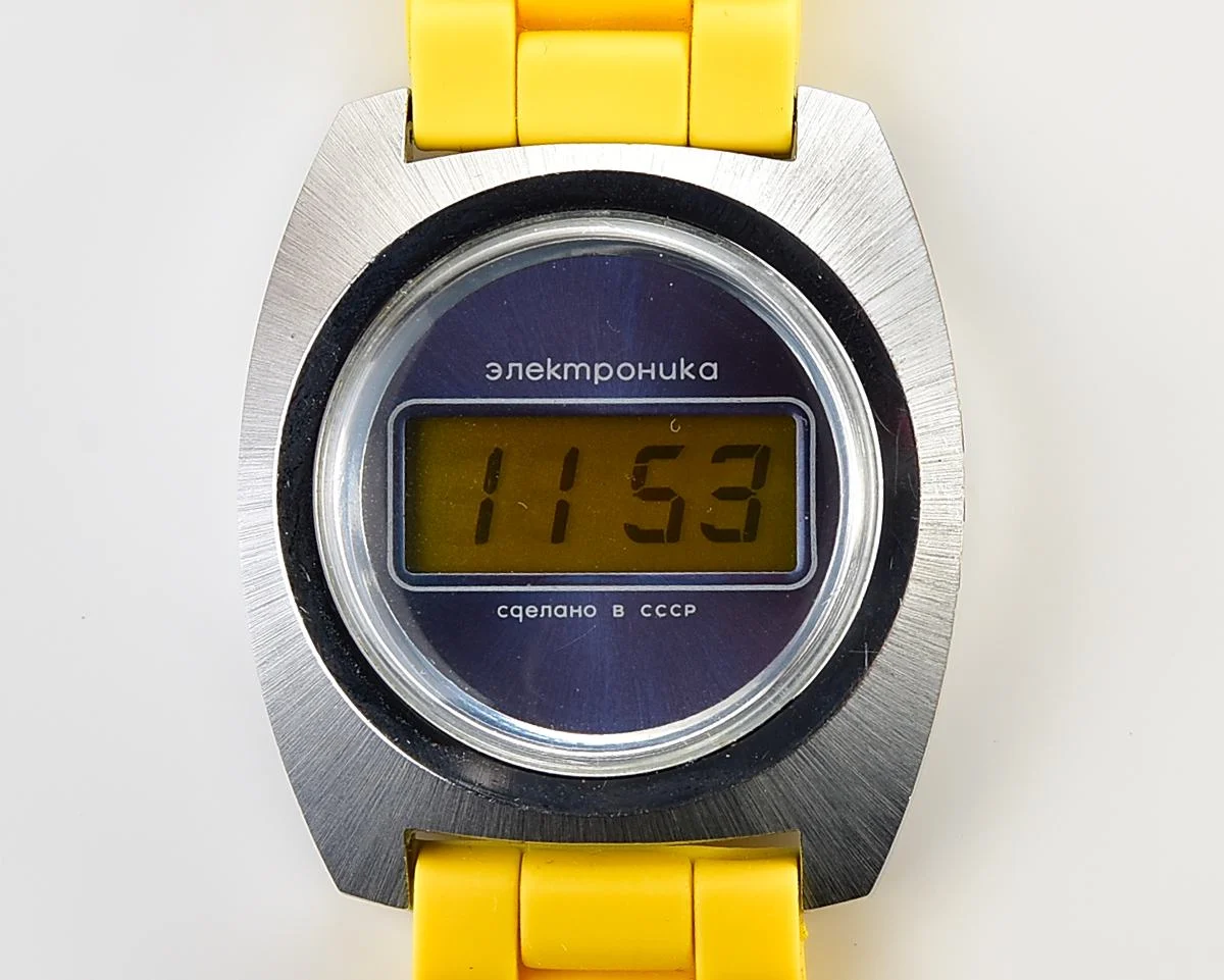 Early Soviet USSR digital watch Electronika 5 3049 (B6-02)
