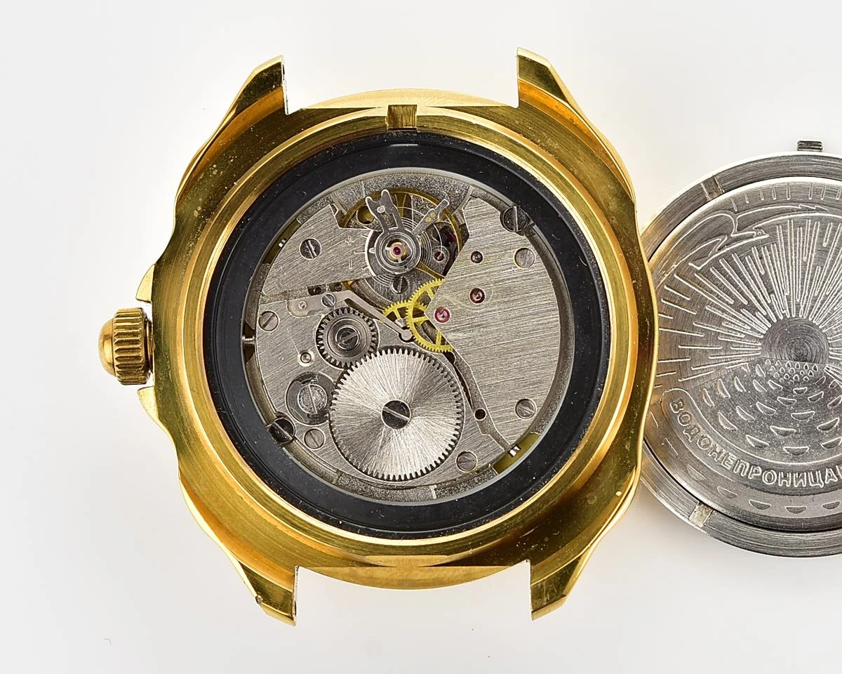 TIME CAPSULE: Vostok Komandirskie mechanical wristwatch – New Old Stock (NOS)!
