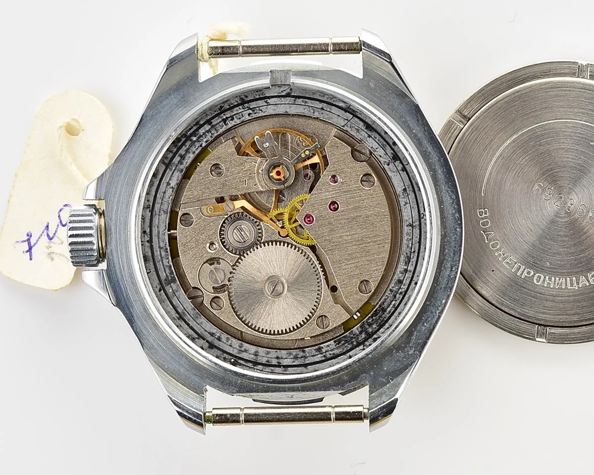 Excellent Vostok Komandirskie - Tank mechanical watch with box and passport!