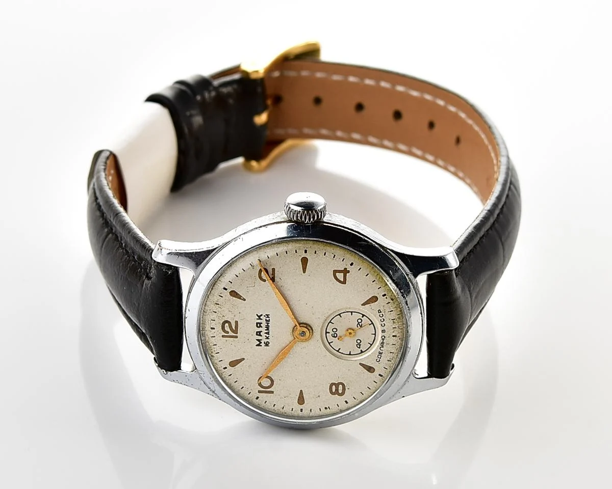 Excellent vintage Soviet Mayak mechanical watch, 1st Moscow Watch Factory