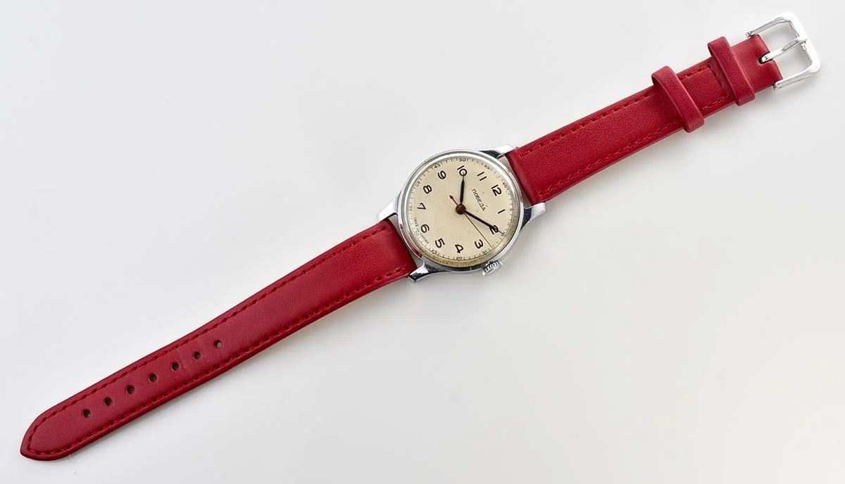 Vintage Soviet Pobeda watch with central second hand, 1MChZ, from the 1950s