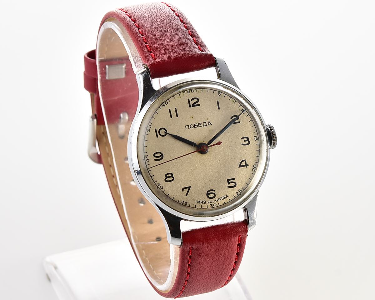 Vintage soviet POBEDA watch with central second hand, 1MChZ, from the 1950s