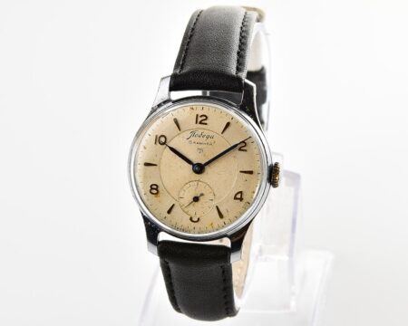 Vintage soviet mechanical POBEDA watch, 2MChZ from 3rd quarter 1954