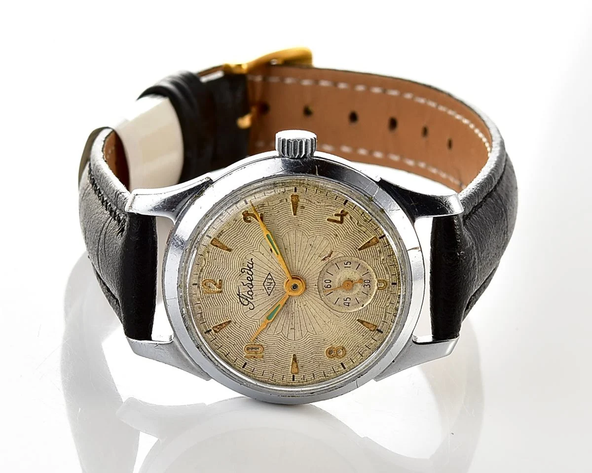 Vintage Soviet mechanical Pobeda wristwatch, PChZ