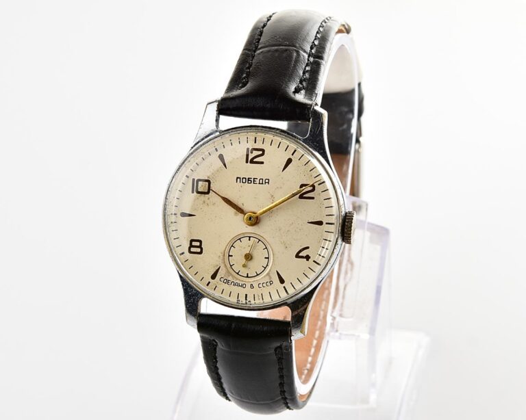 Vintage soviet Pobeda mechanical watch
