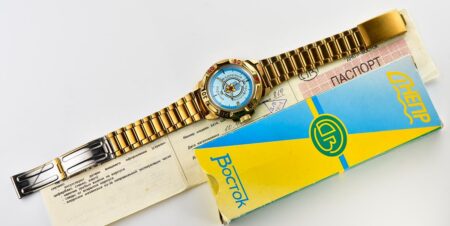 TIME CAPSULE: Vostok Komandirskie mechanical watch – New Old Stock(NOS)!