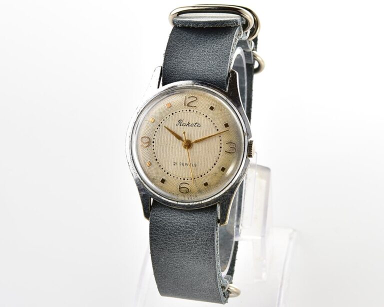 Vintage soviet RAKETA Baltica mechanical watch