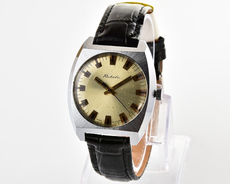 Soviet RAKETA vintage mechanical watch