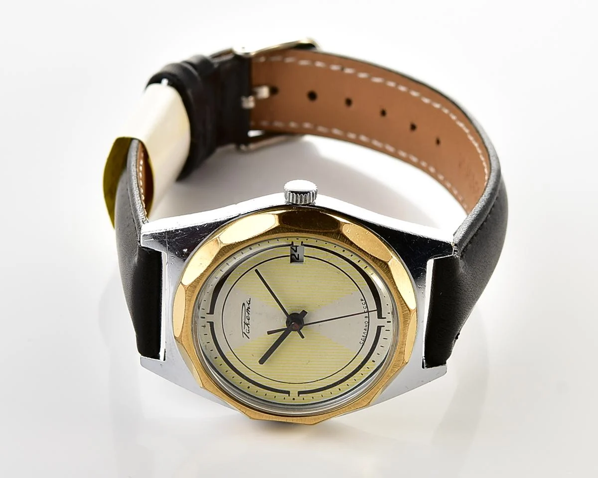 Large Soviet Raketa vintage mechanical watch with stylish minimalistic dial