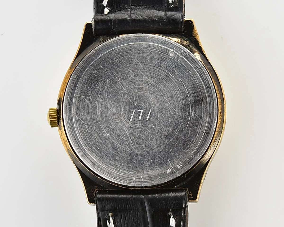 Rare Soviet Raketa Day / Night phases quartz watch