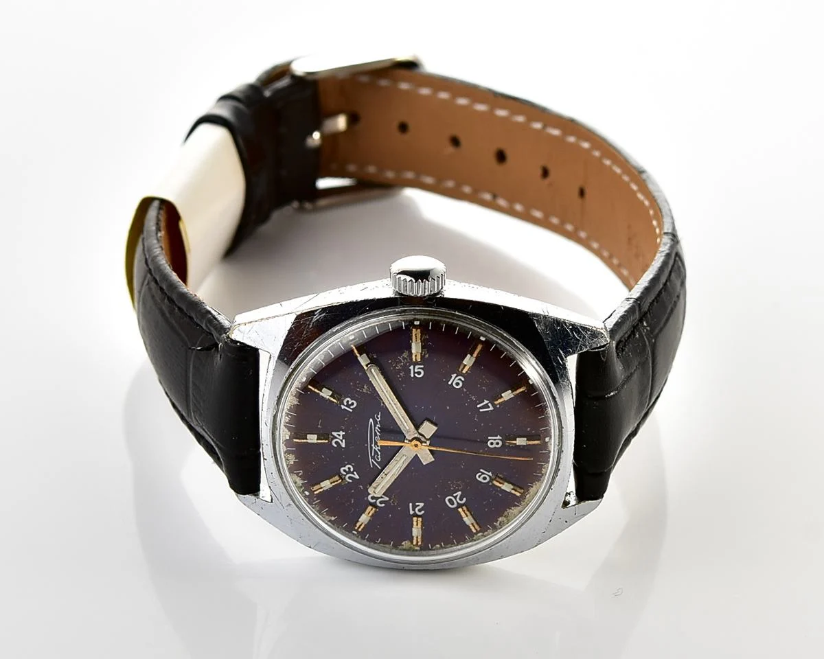 Vintage Soviet Raketa mechanical watch