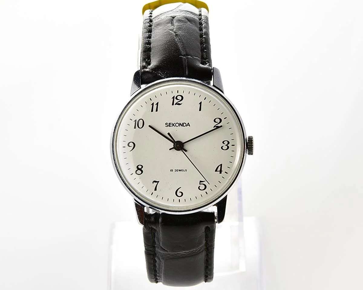Soviet Sekonda vintage mechanical wrist watch