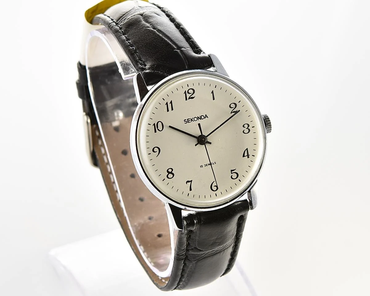 Soviet Sekonda vintage mechanical wrist watch