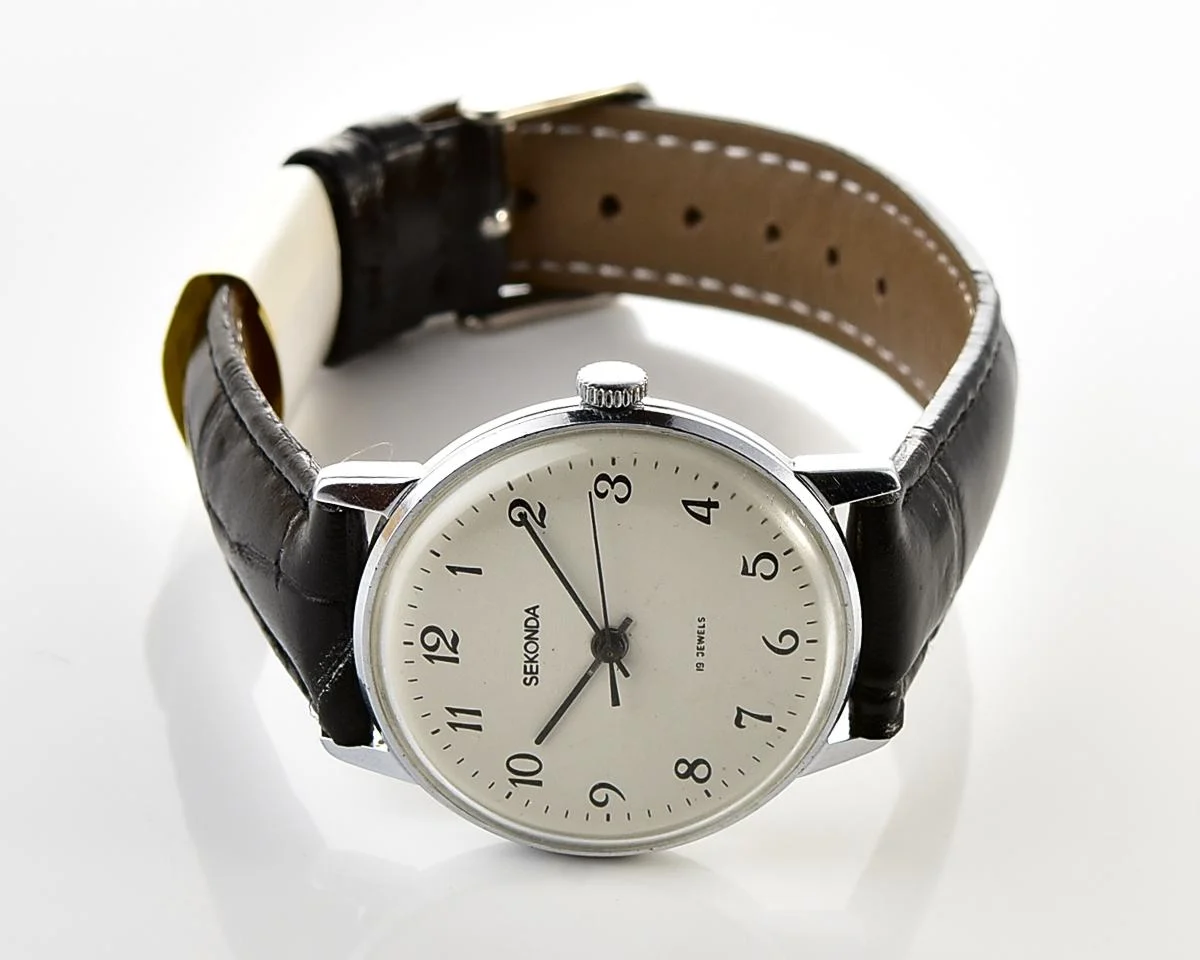 Soviet Sekonda vintage mechanical wrist watch