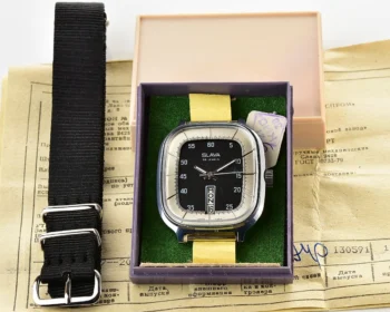 TIME CAPSULE: Large Soviet mechanical vintage watch Slava, New Old Stock (NOS)!