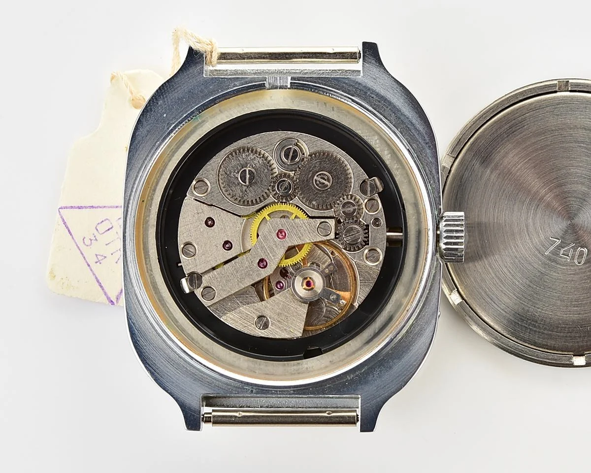 TIME CAPSULE: Large Soviet mechanical vintage watch Slava, New Old Stock (NOS)!