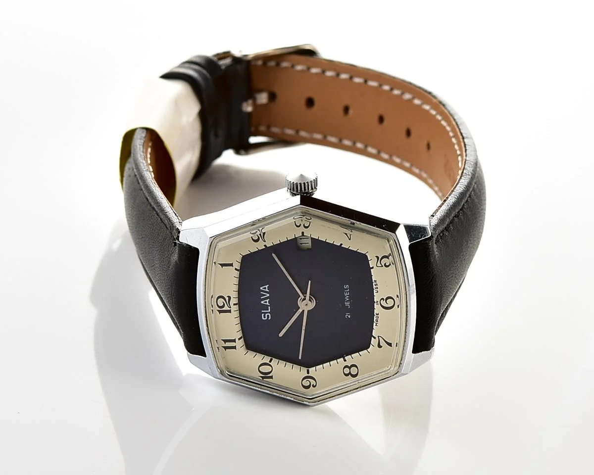 Excellent hexagonal Slava Soviet mechanical vintage watch