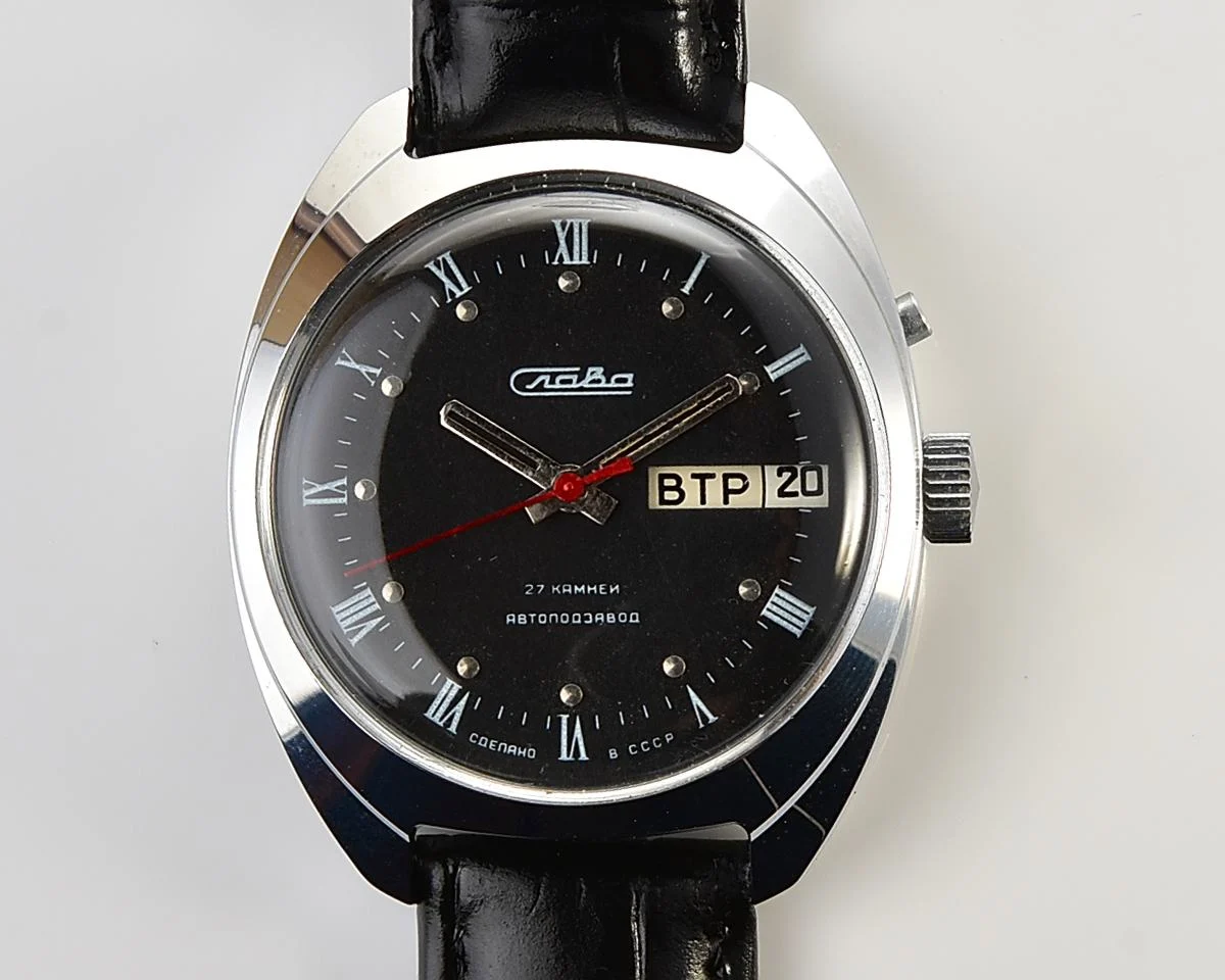 Excellent Slava Soviet mechanical vintage watch with automatic self-winding movement