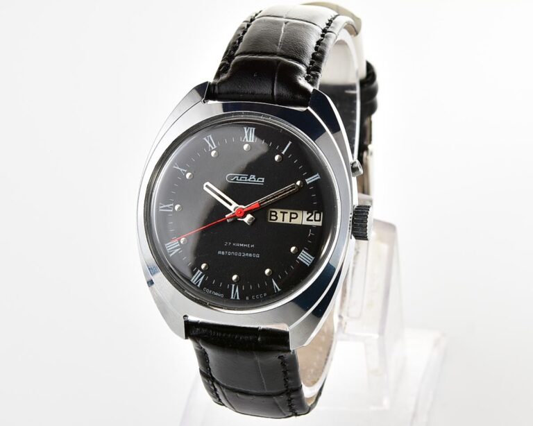 Excellent Slava soviet mechanical vintage watch with automatic self-winding movement