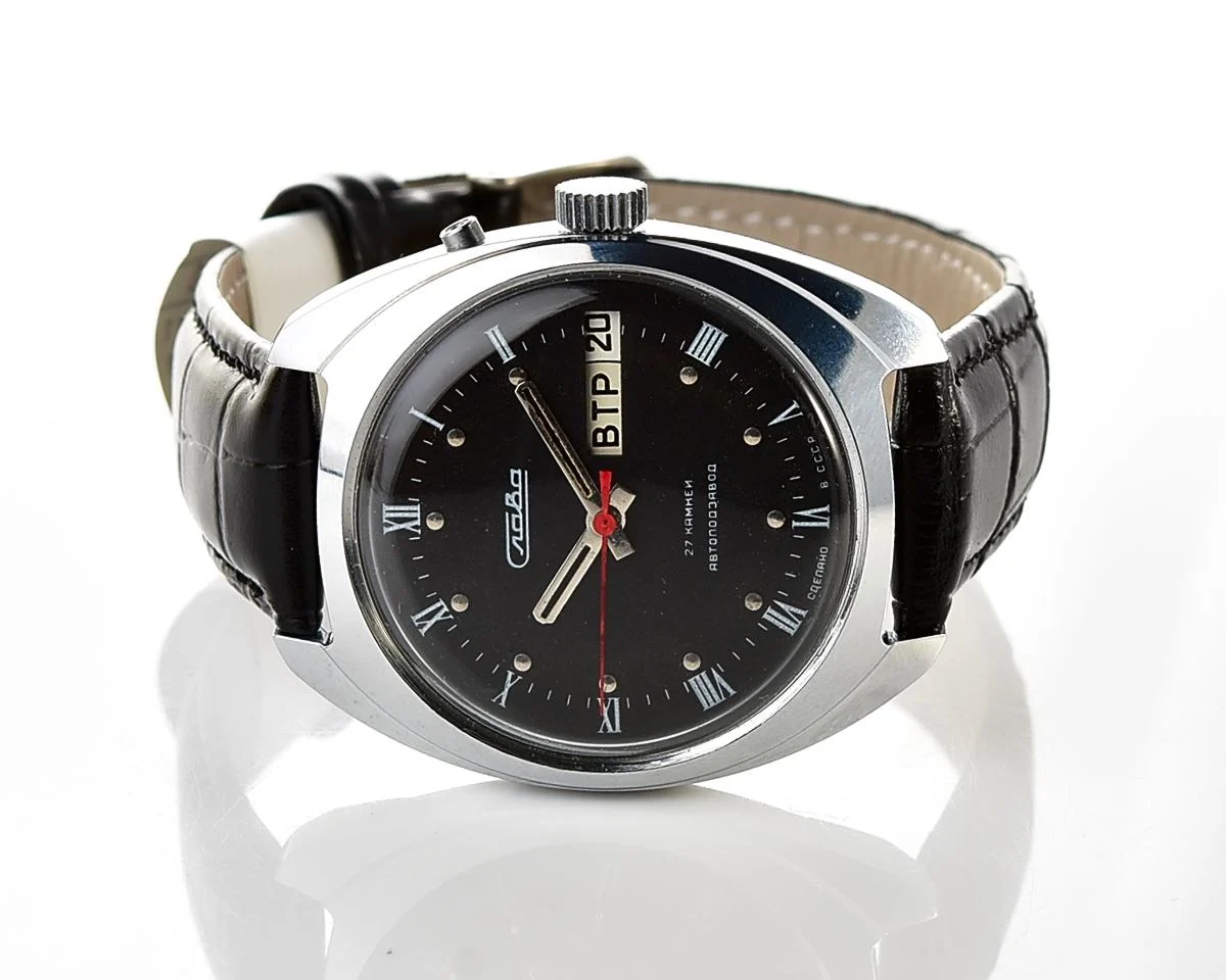 Excellent Slava Soviet mechanical vintage watch with automatic self-winding movement