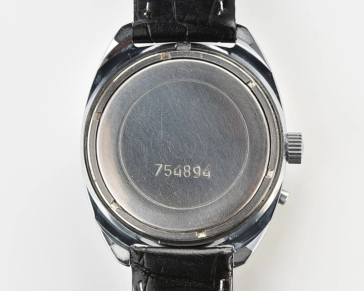 Excellent Slava Soviet mechanical vintage watch with day/date calendar