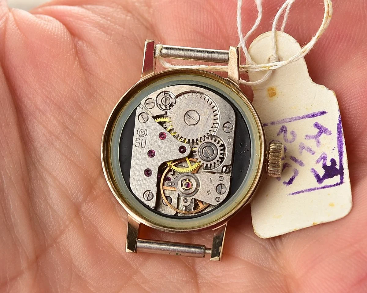 TIME CAPSULE: Slava vintage wrist watch for ladies – New Old Stock (NOS)!