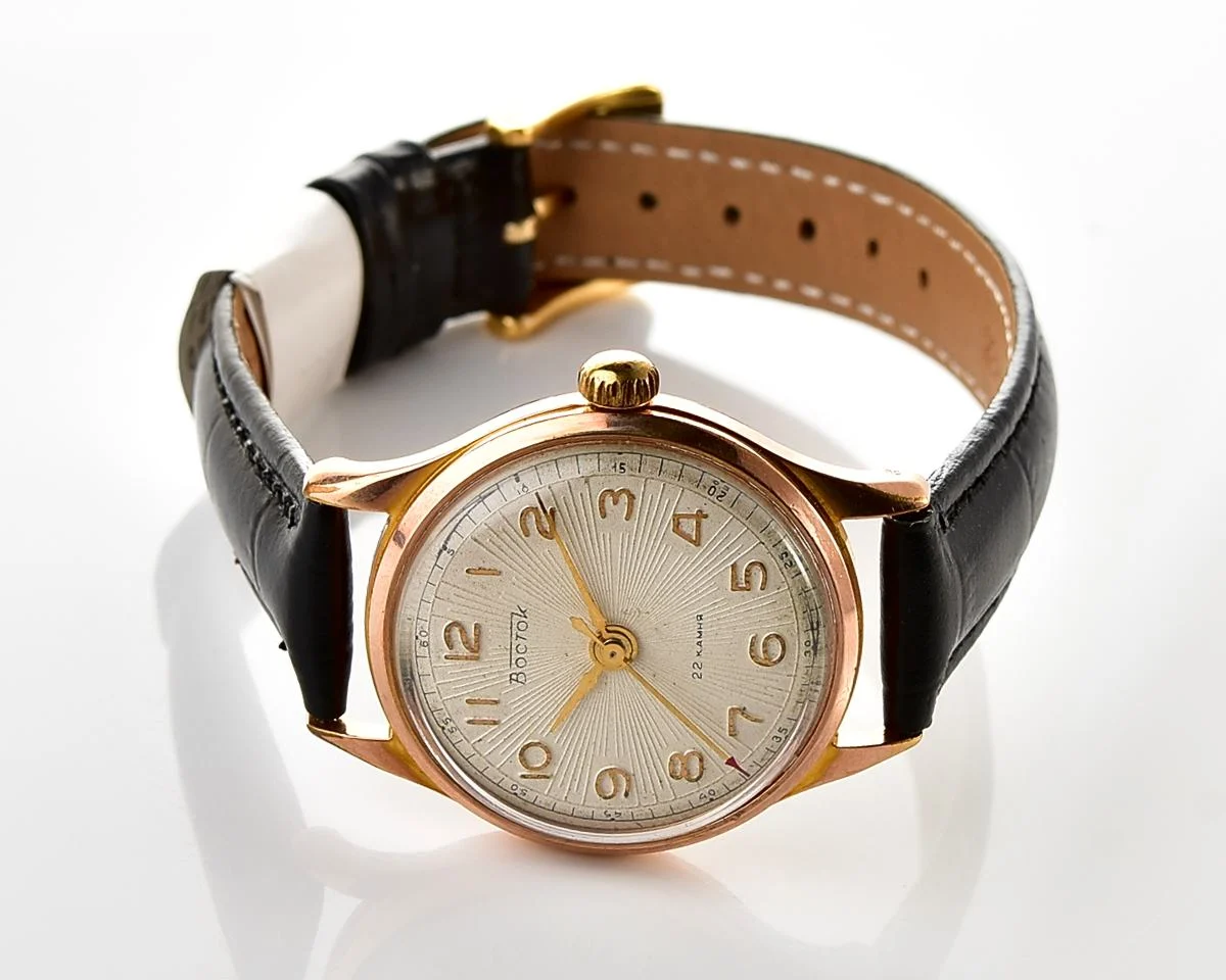 Excellent Soviet Wostok (Vostok) gold-plated mechanical wrist watch with 22 jewels precision movement