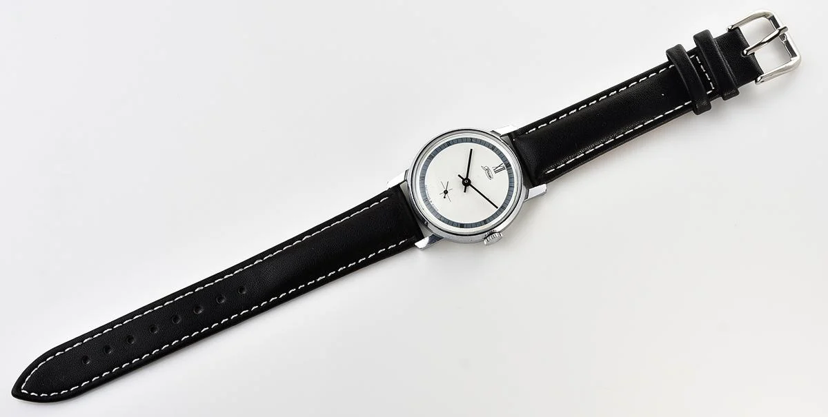 ZiM Soviet mechanical wrist watch with pure minimalistic dial