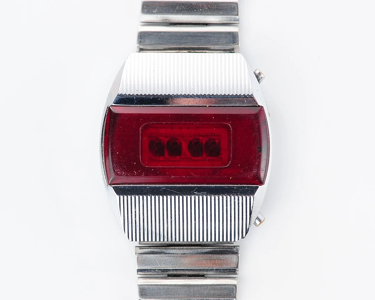 First Red LED Digital Vintage USSR Wristwatch Electronika E-1 Pulsar!