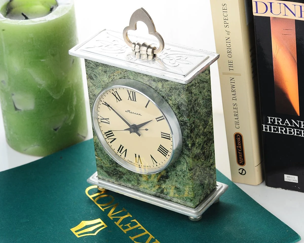 Vintage Molnija grey marble mechanical table clock with 12 days power reserve!