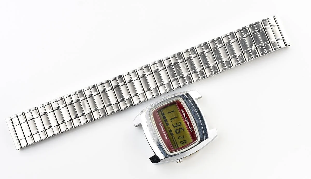 Large vintage USSR digital watch Electronika