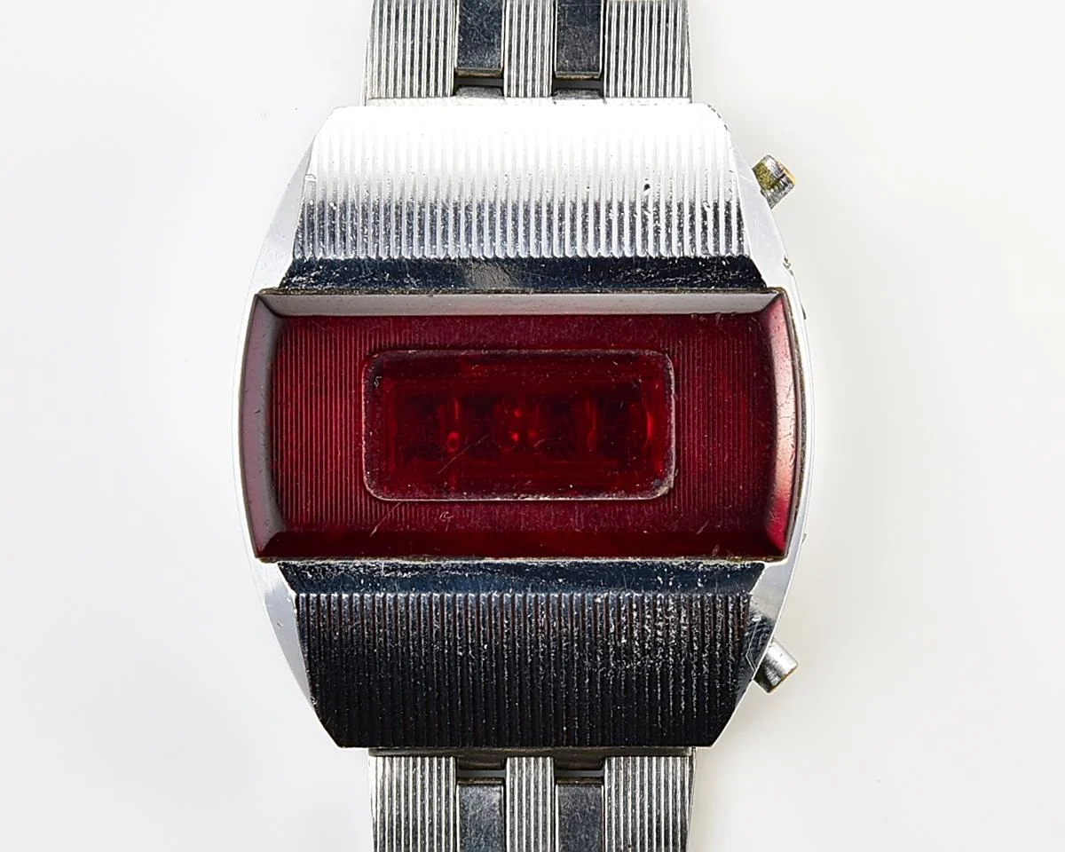 First Red LED Digital Vintage USSR Wrist Watch Electronika E-1 Pulsar!