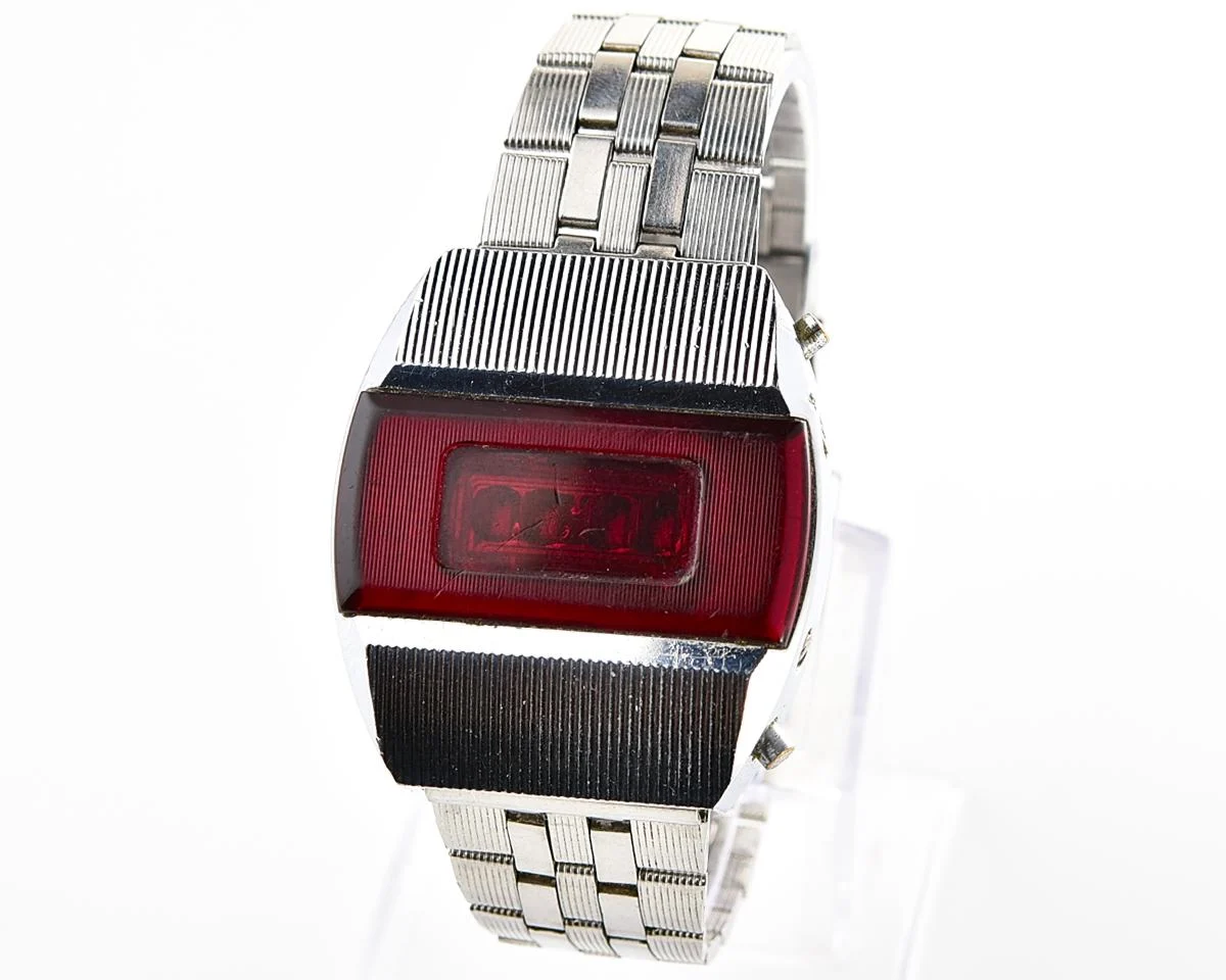 First Red LED Digital Vintage USSR Wrist Watch Electronika E-1 Pulsar!