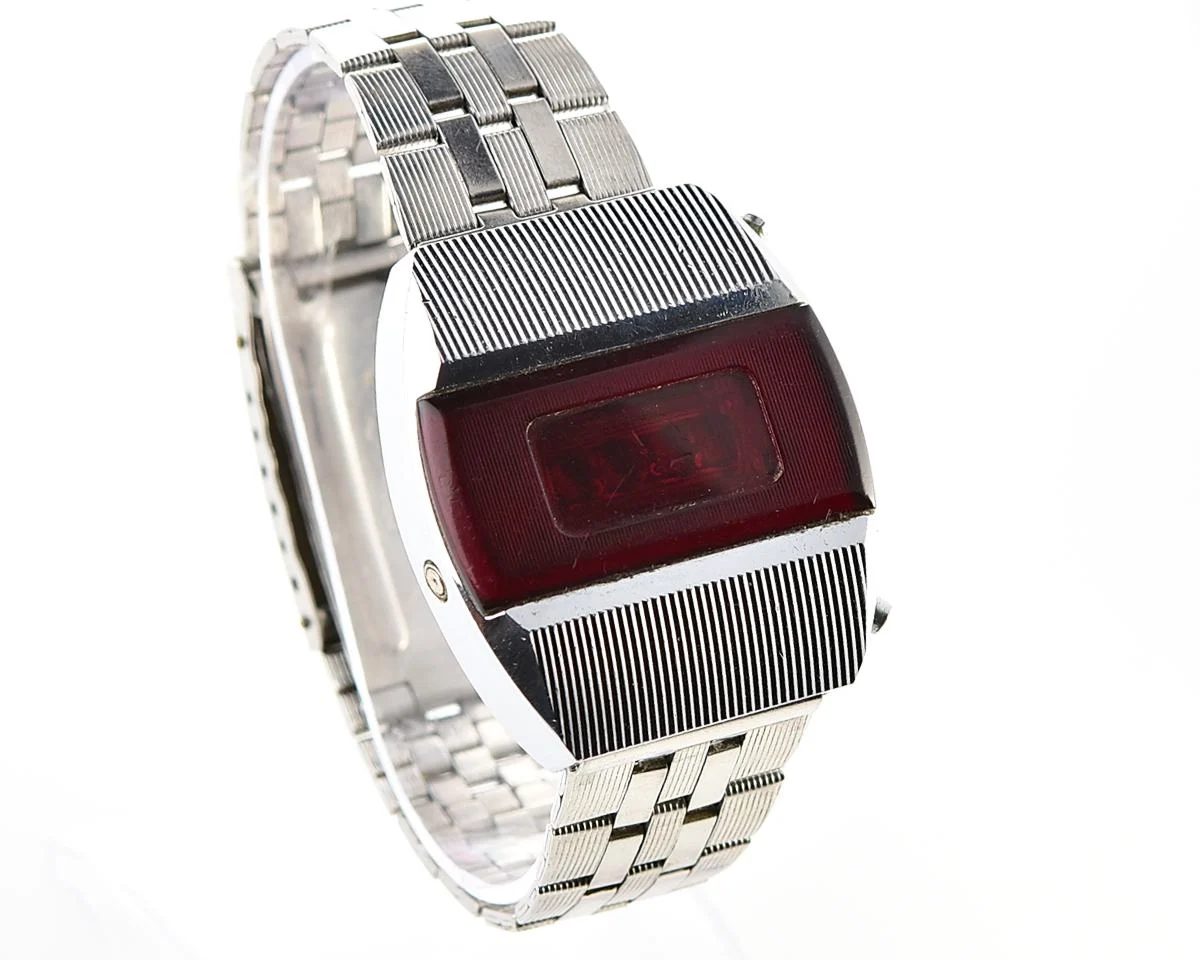 First Red LED Digital Vintage USSR Wrist Watch Electronika E-1 Pulsar!