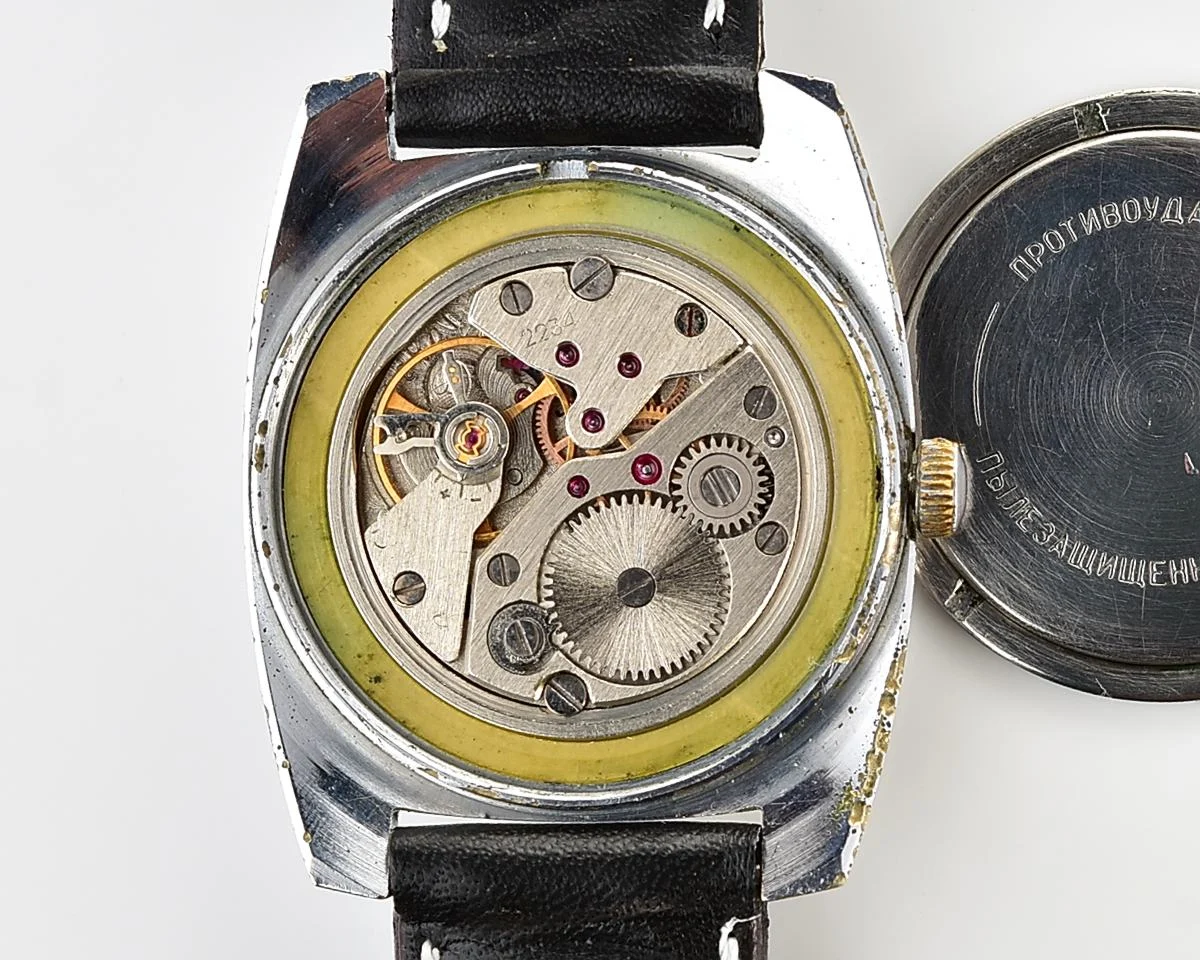 Soviet Vostok Komandirskie mechanical watch - Zakaz MO CCCP!
