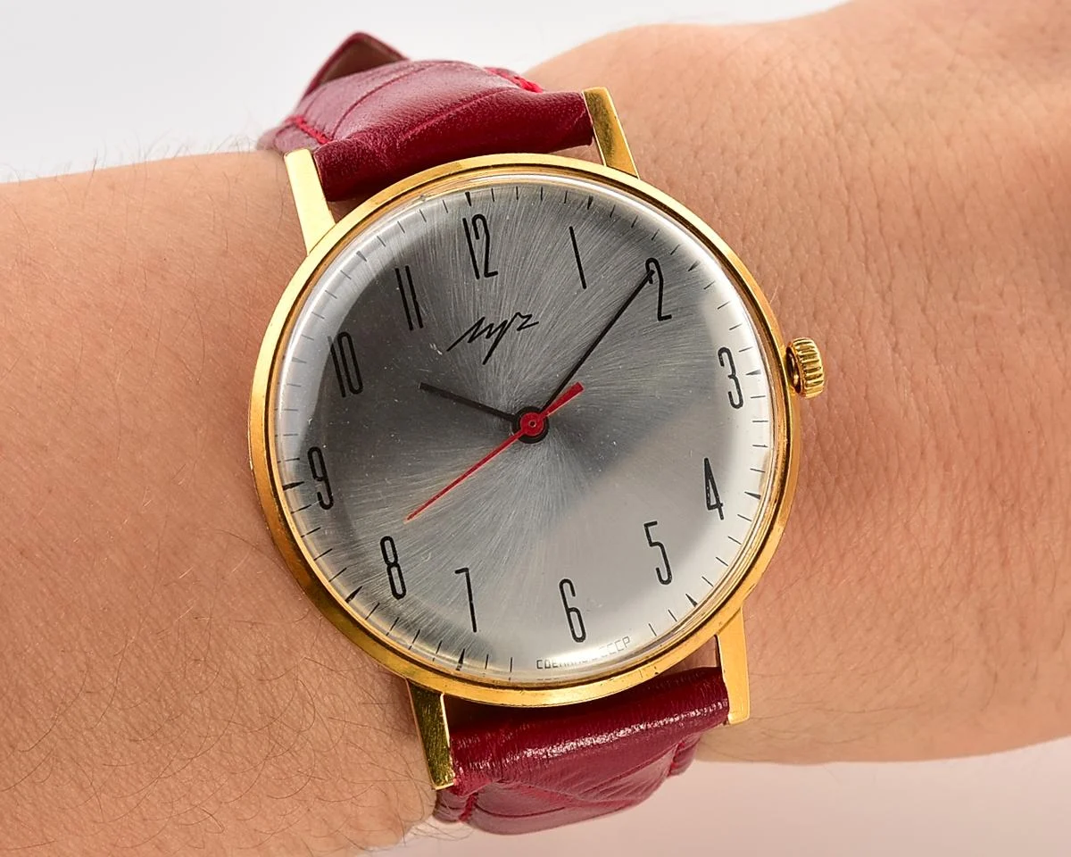 TIME CAPSULE: Luch Soviet gold-plated vintage watch - complete with box and passport!