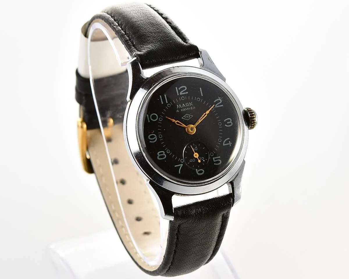 Vintage Soviet Mayak mechanical watch