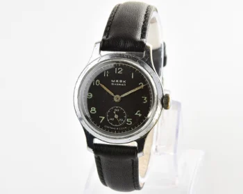 Vintage Soviet Mayak mechanical watch, from 1MChZ 1950s