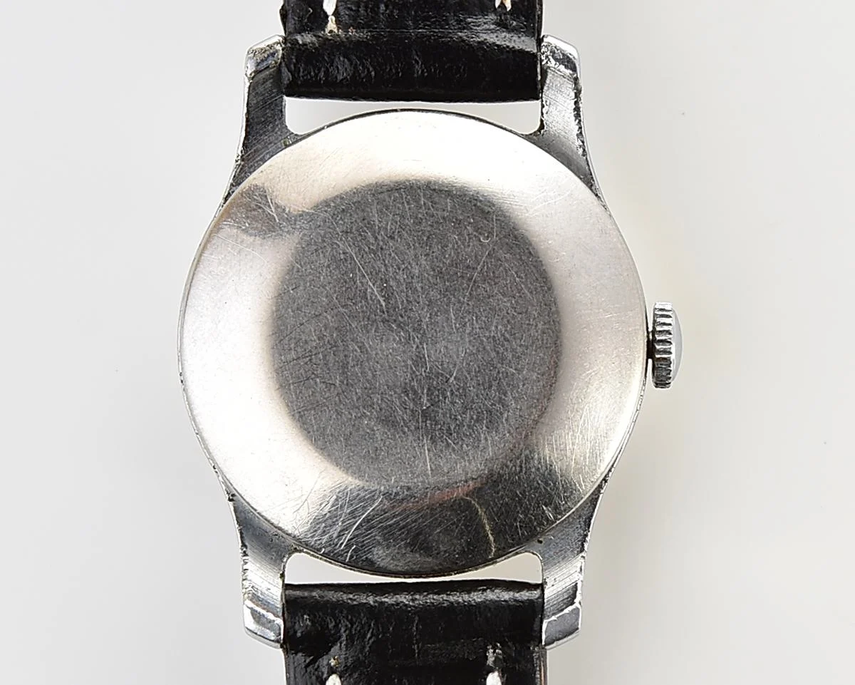 Vintage Soviet mechanical Pobeda watch with central second hand