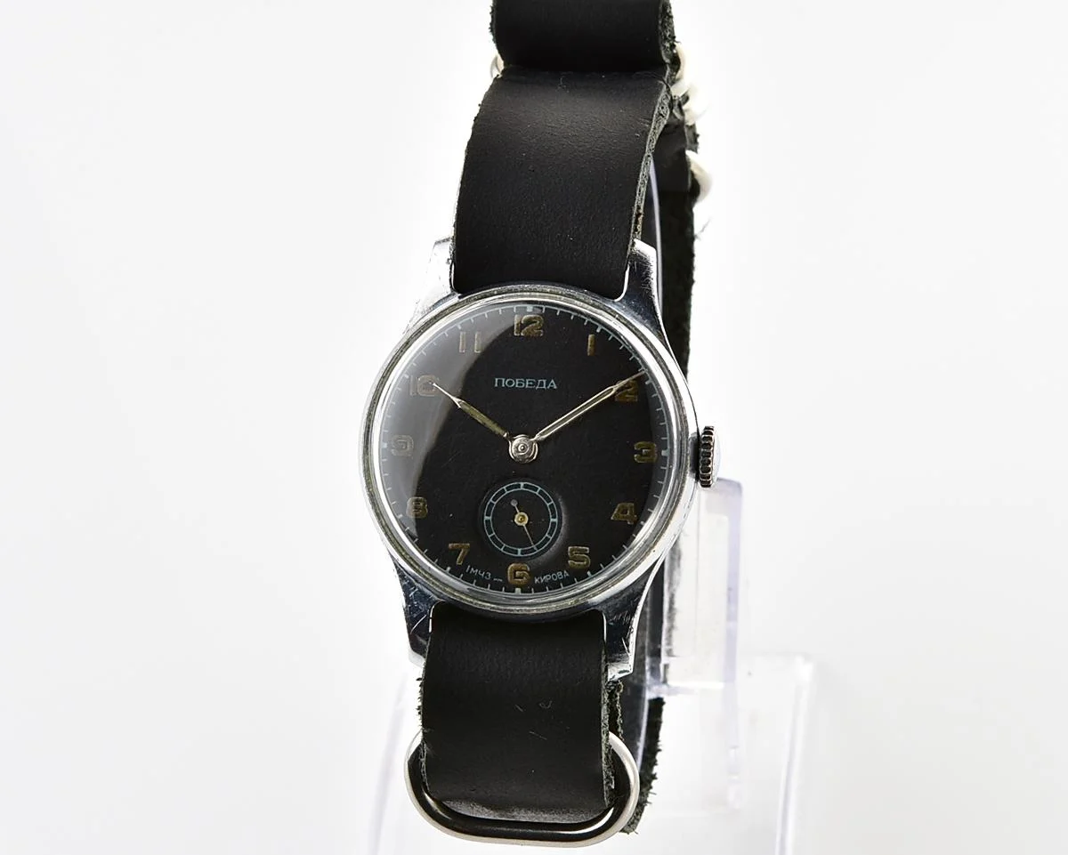 Excellent Soviet Pobeda mechanical watch, 1MChZ, from the 2nd quarter of 1954!