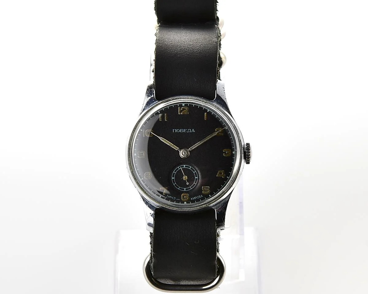 Excellent Soviet Pobeda mechanical watch, 1MChZ, from the 2nd quarter of 1954!
