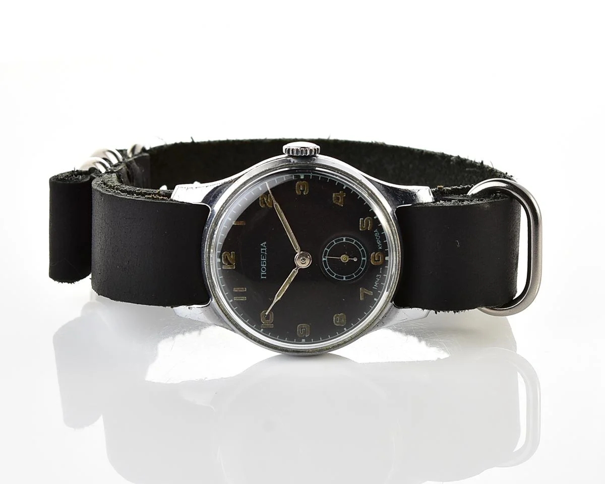 Excellent Soviet Pobeda mechanical watch, 1MChZ, from the 2nd quarter of 1954!