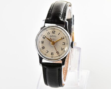 Vintage soviet mechanical POBEDA watch with central seconds hand