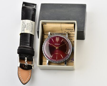 TIME CAPSULE: Mechanical POBEDA watch in box – new old stock(NOS)!