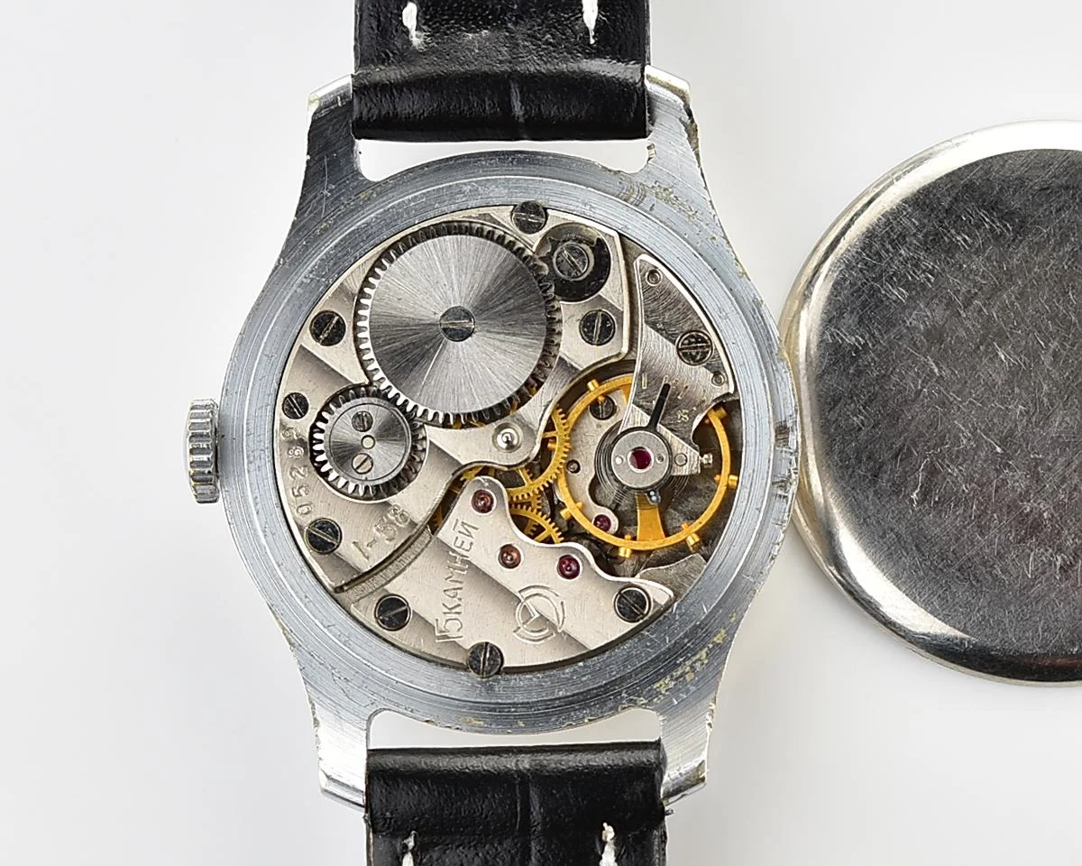 Vntage Soviet mechanical Pobeda watch, 2MChZ from 1st quarter 1958