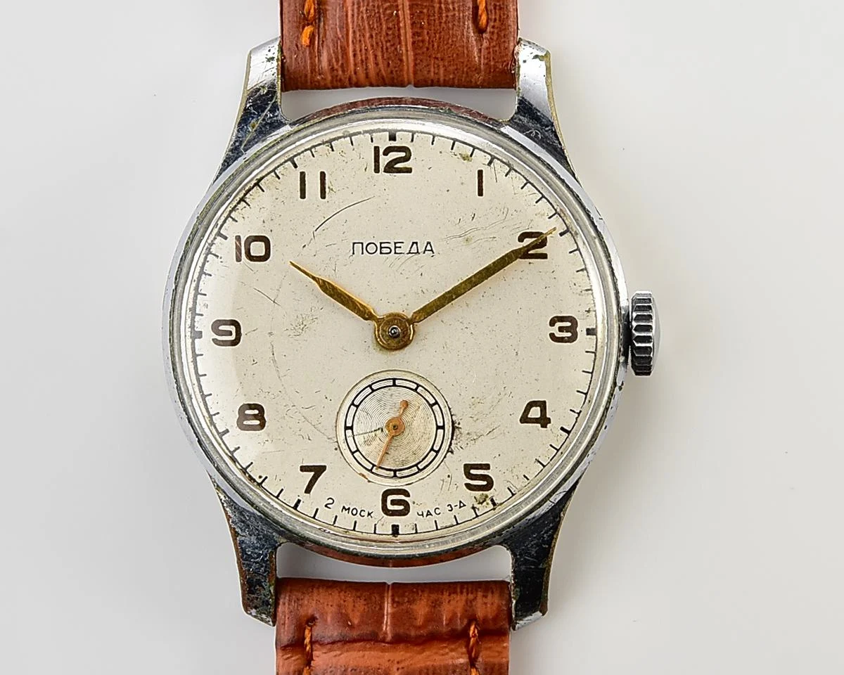 Vintage Soviet mechanical Pobeda watch, 2MChZ from the 3rd quarter 1958