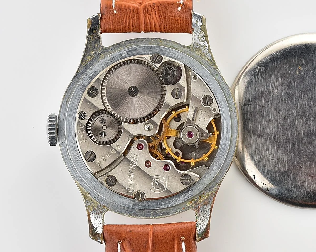 Vintage Soviet mechanical Pobeda watch, 2MChZ from the 3rd quarter 1958