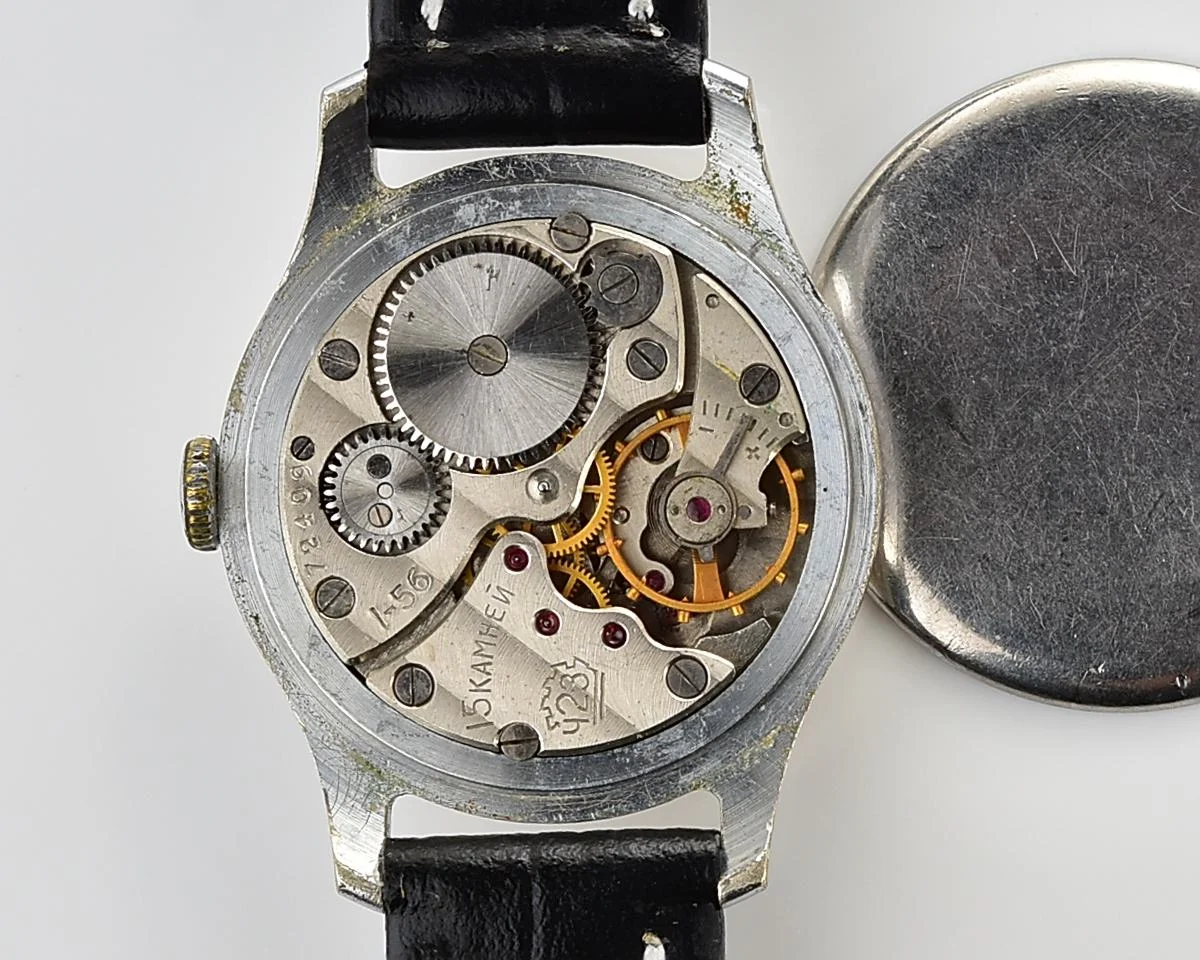 Vintage Soviet mechanical Pobeda watch, 2MChZ from the 1st quarter 1956
