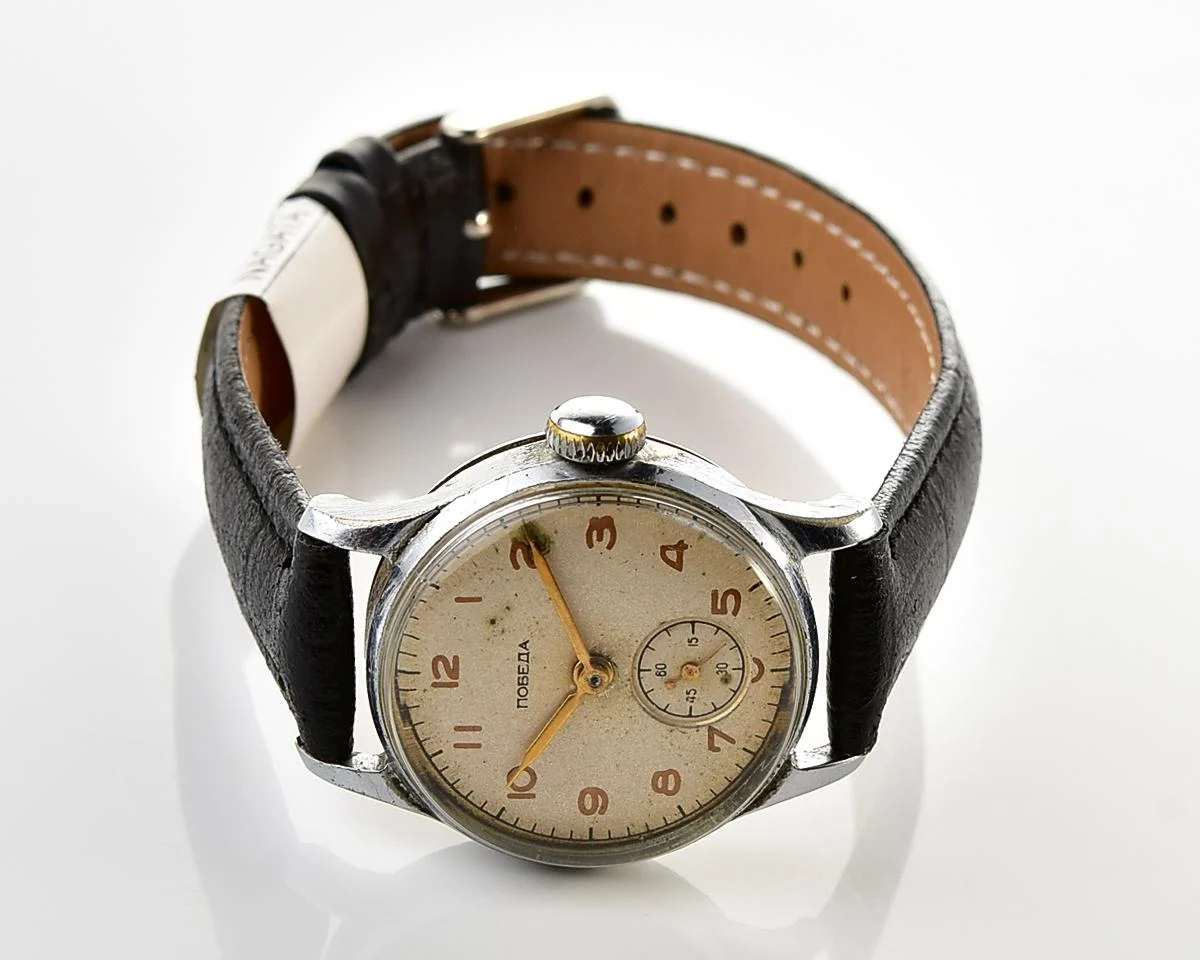 Soviet Pobeda "34-K" in uncommon hermetic case - the actual first watch in space!
